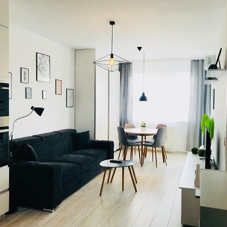 Residence P1 Орадя Екстер'єр фото